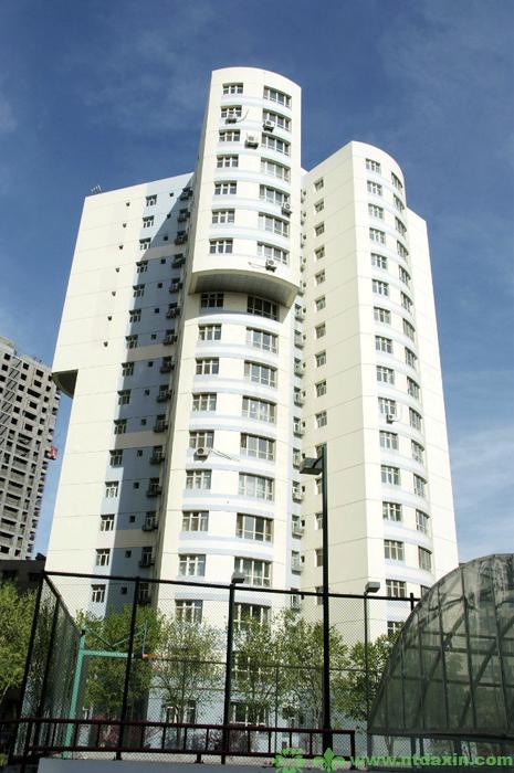 南門國際城F1高層住宅樓（新疆建筑工程天山獎、江蘇省省外“揚(yáng)子杯”）